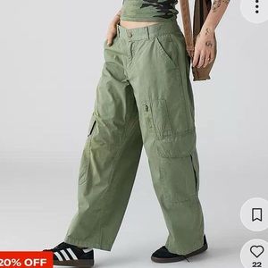 urban outfitters cargos